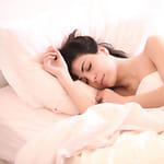 Integratori per dormire, stress e caffè: alcune buone prassi per riposare meglio